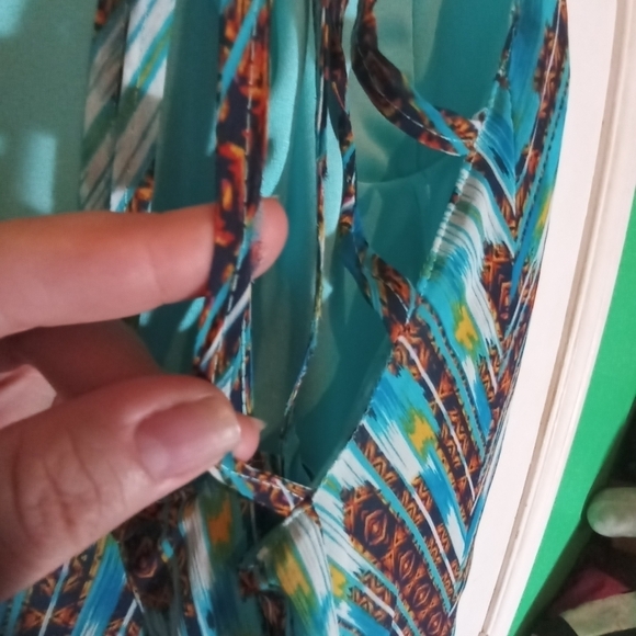 Romeo & Juliet Couture Maxi Dress - Picture 4 of 9